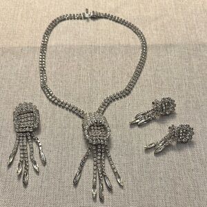 Vintage Rhinestone Lariat/Tassle Style Necklace w Matching Pin and Earrings